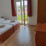 Luka's & Hostel Hvar Town