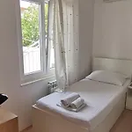 Luka's & Хостел