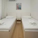 Хостел Luka's &