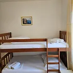 Хостел Luka's & Хвар
