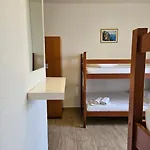 Хостел Luka's & *