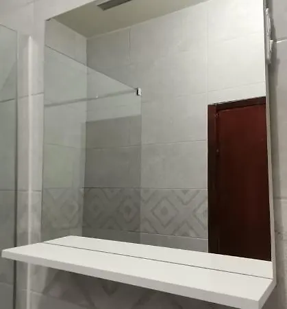 Hostal Luka's & *
