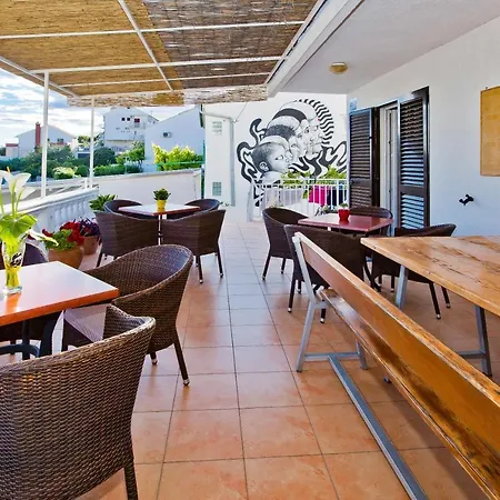 Hostel Luka's &