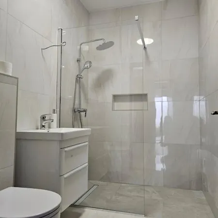 Luka's & Hostel Hvar Town