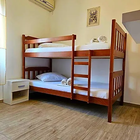 Luka's & Hostel *