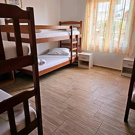 Luka's & Hostel
