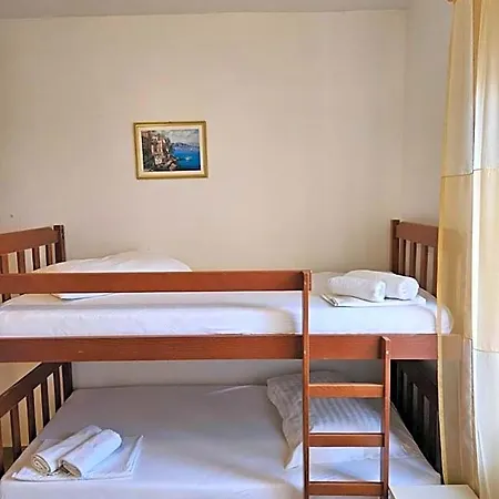 Hostel Luka's & Hvar Town